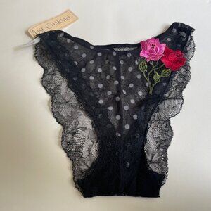VINTAGE LISE CHARMEL PARIS GLAMOUR NO NOIR BRIEFS NEW W/TAGS SIZE US/GB SMALL